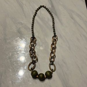 Green wooden beads necklace